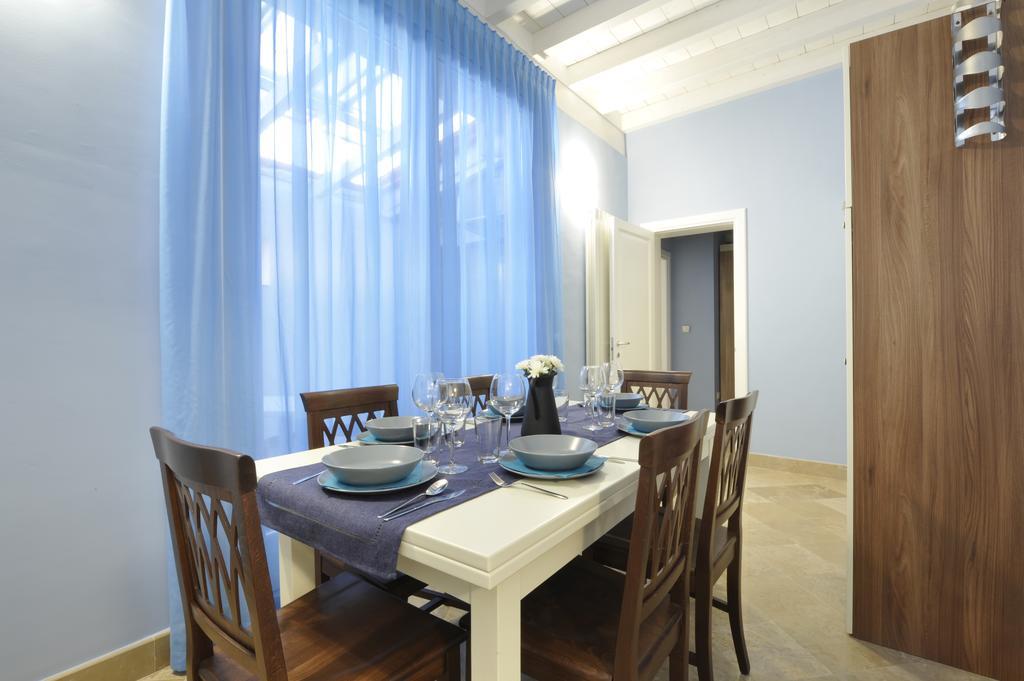 Palazzo Massari Hotel Лече Екстериор снимка