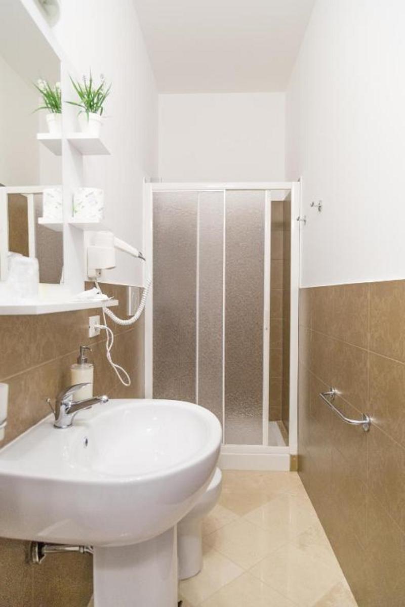 Palazzo Massari Hotel Лече Екстериор снимка
